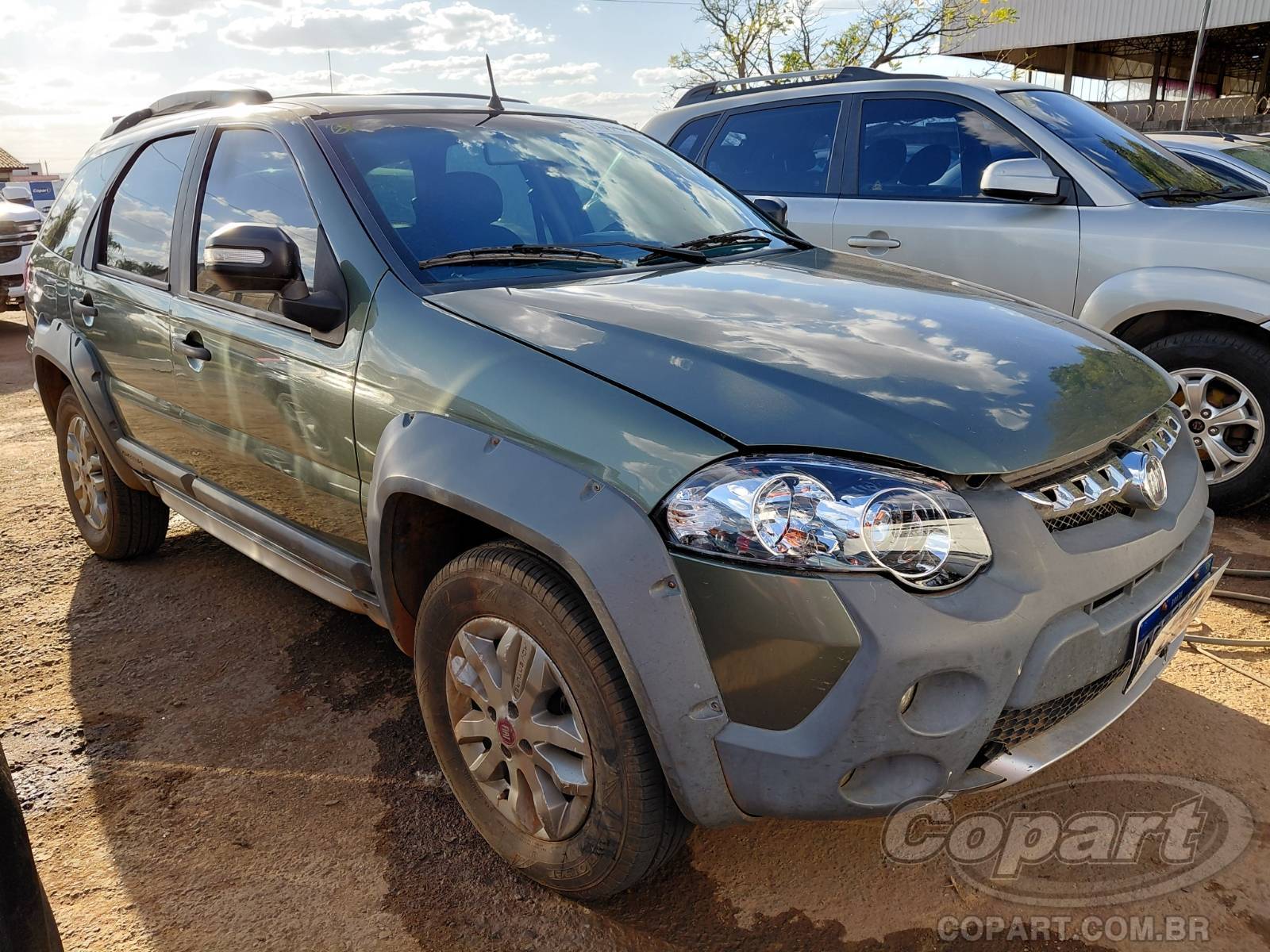 2013 FIAT PALIO WEEKEND