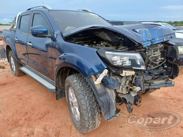 2025 NISSAN FRONTIER CD 