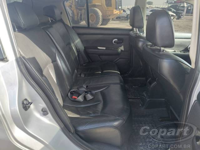 2013 NISSAN TIIDA 