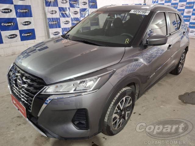 2022 NISSAN KICKS 