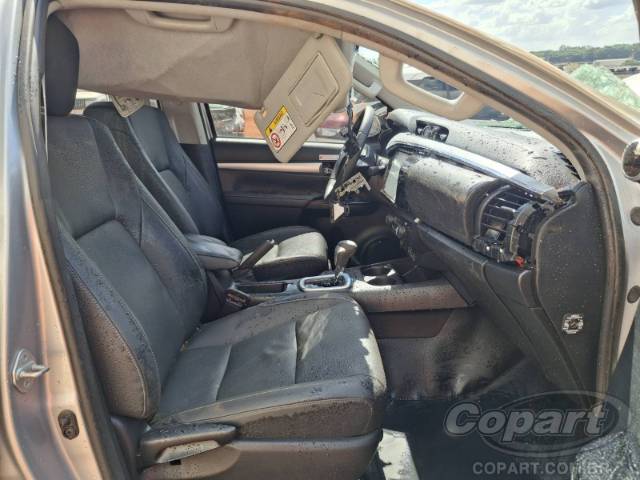 2025 TOYOTA HILUX CD 