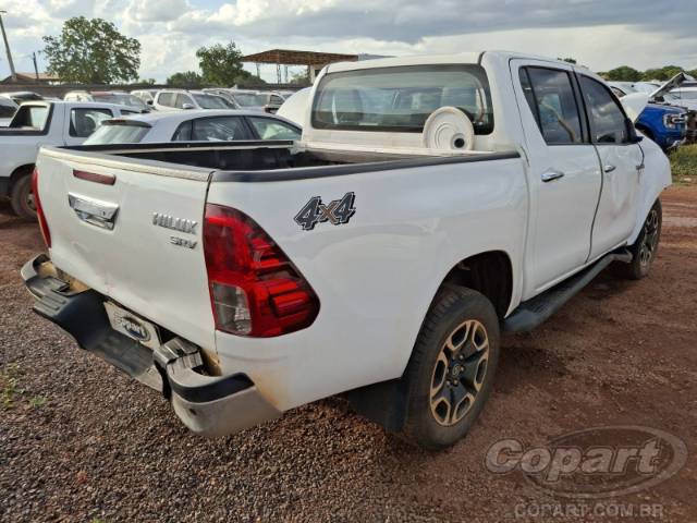 2022 TOYOTA HILUX CD 
