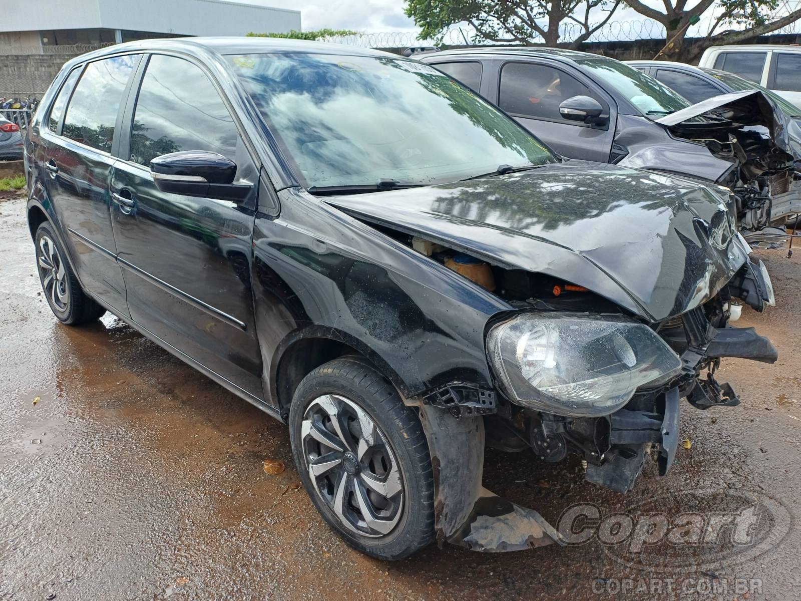 Veículo VW - VolksWagen Volkswagen VOLKSWAGEN POLO 2013 2013 em leilão