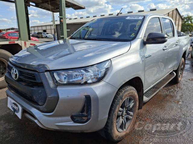 2024 TOYOTA HILUX CD 
