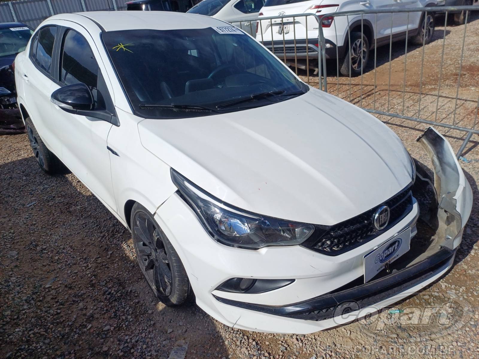 Veículo Fiat Cronos Fiat Cronos HGT 1.8 16V 2020 Colisão Média Monta 2020 em leilão