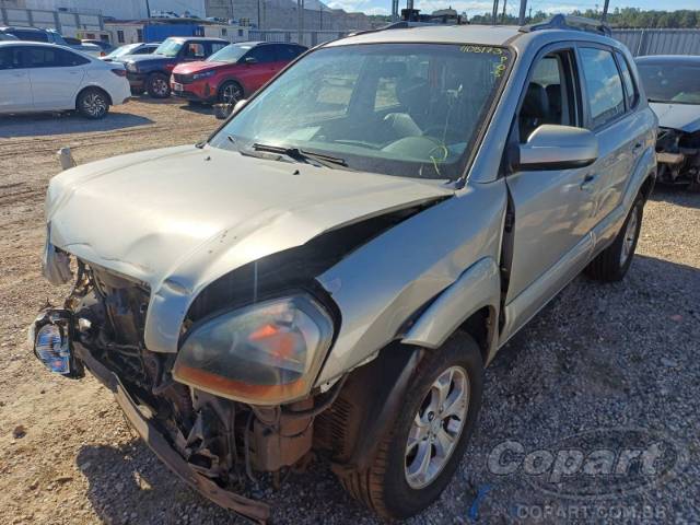 2010 HYUNDAI TUCSON 