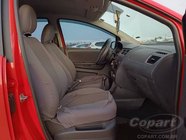 2013 VOLKSWAGEN FOX 