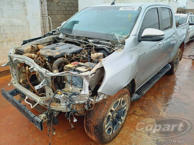 2024 TOYOTA HILUX CD 
