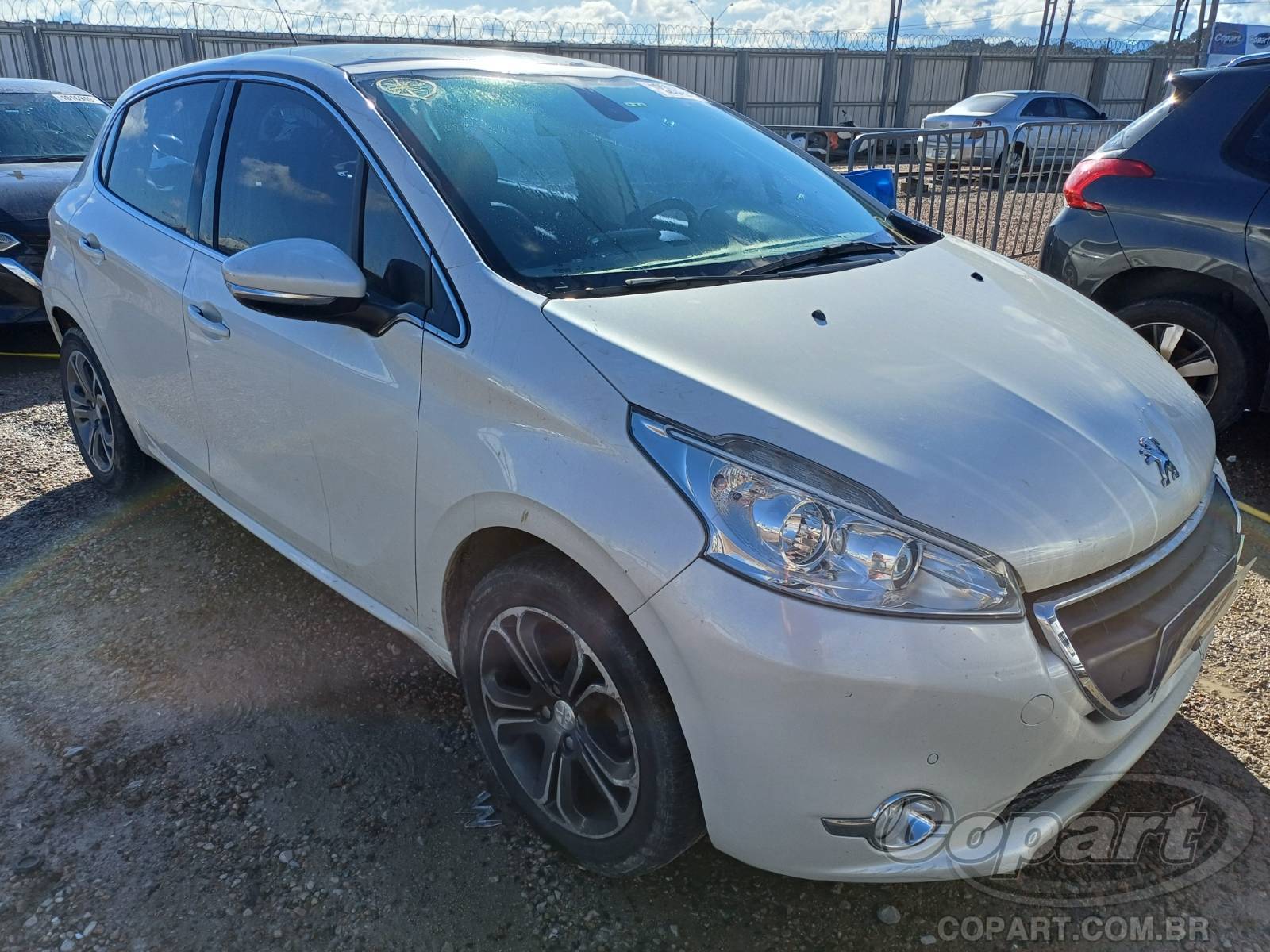 Veículo Peugeot 208 PEUGEOT 208 Griffe 1.6 16V VVT 2015 2016 em leilão