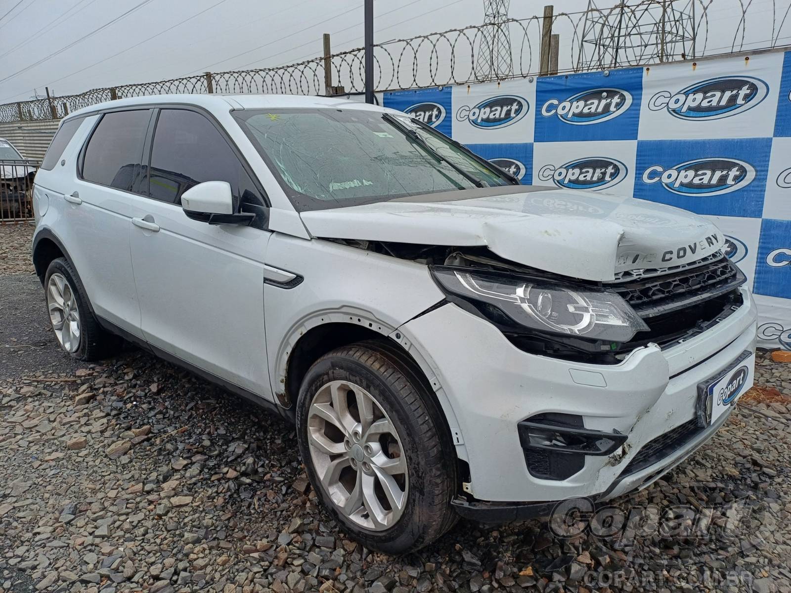 Veículo Land Rover DISCOVERY SPORT Land Rover Discovery Sport HSE 2.0 TD4 Turbo 2017 2017 em leilão
