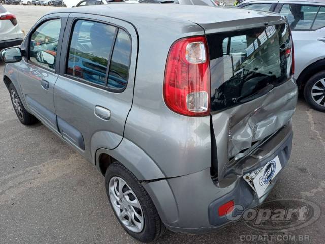 2015 FIAT UNO 