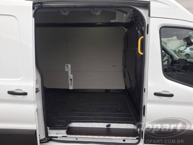 2024 FORD E-TRANSIT FURGAO 