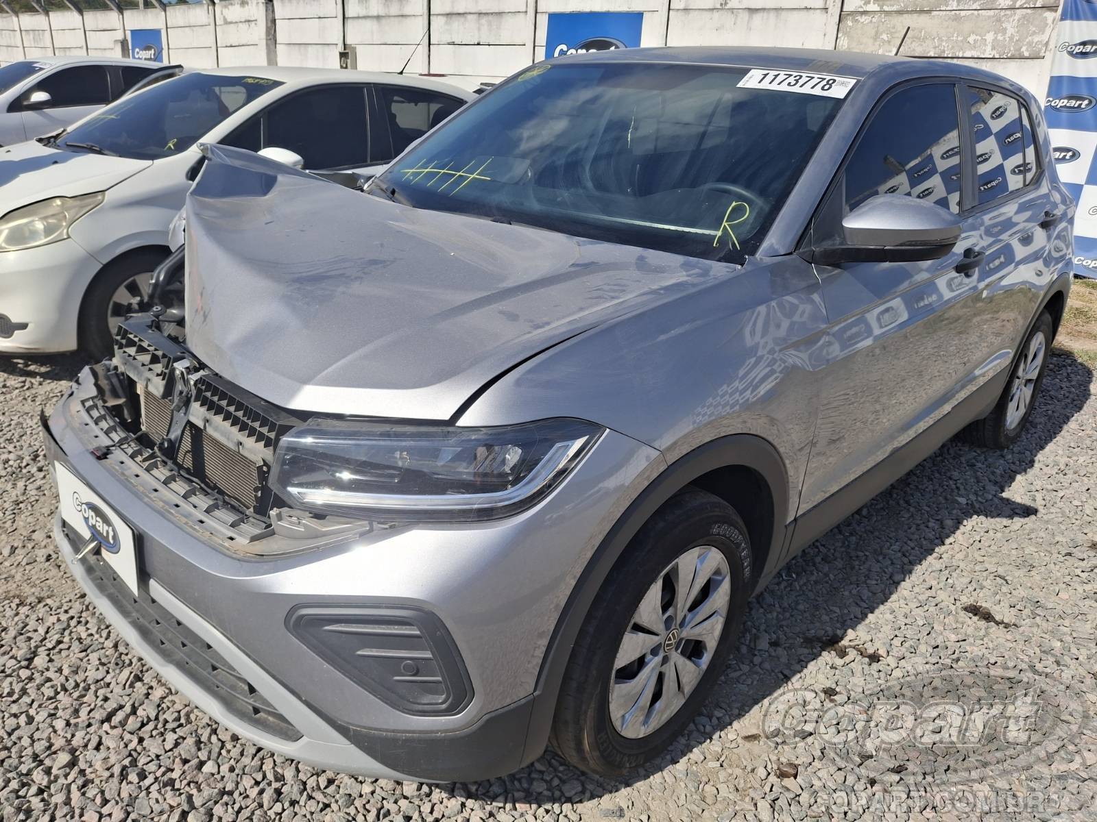 Foto 2: 2026 VOLKSWAGEN T-CROSS