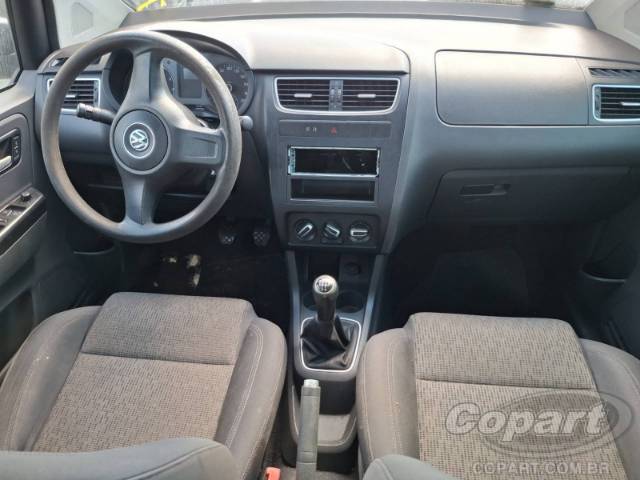 2013 VOLKSWAGEN FOX 