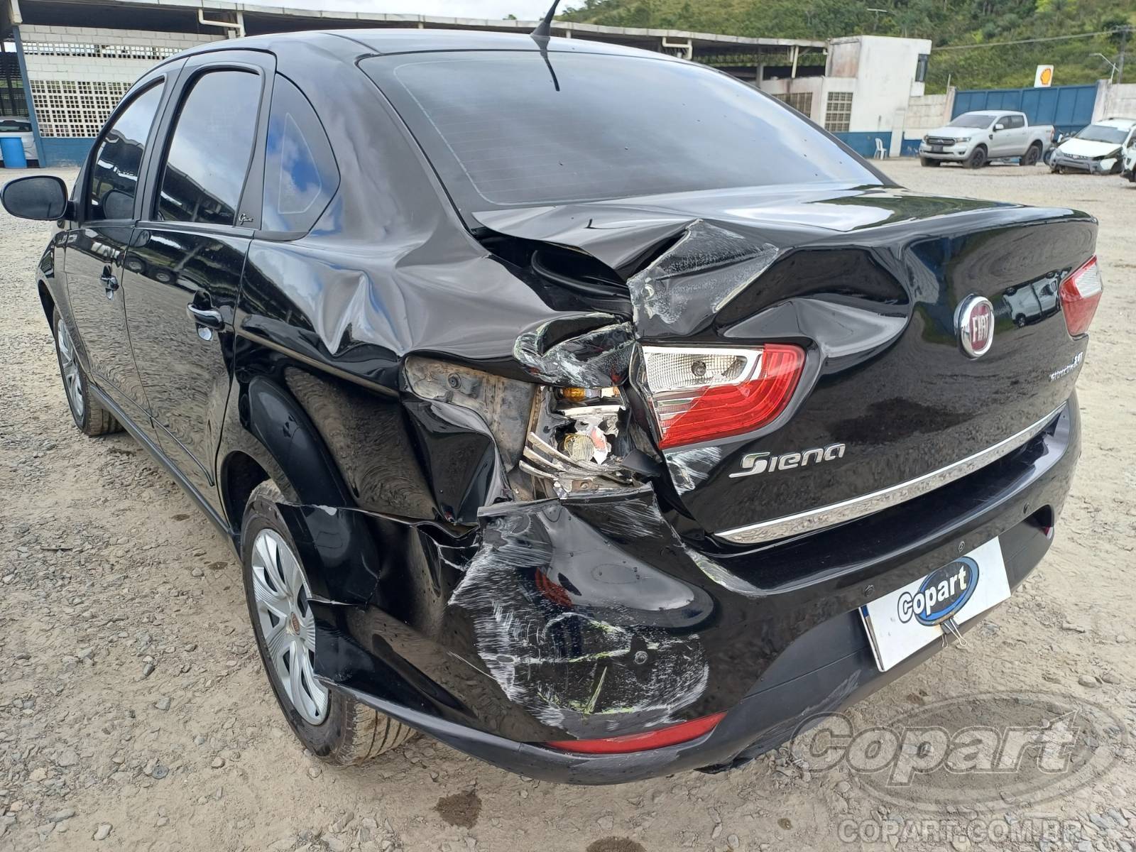 Foto 3: 2015 FIAT GRAND SIENA