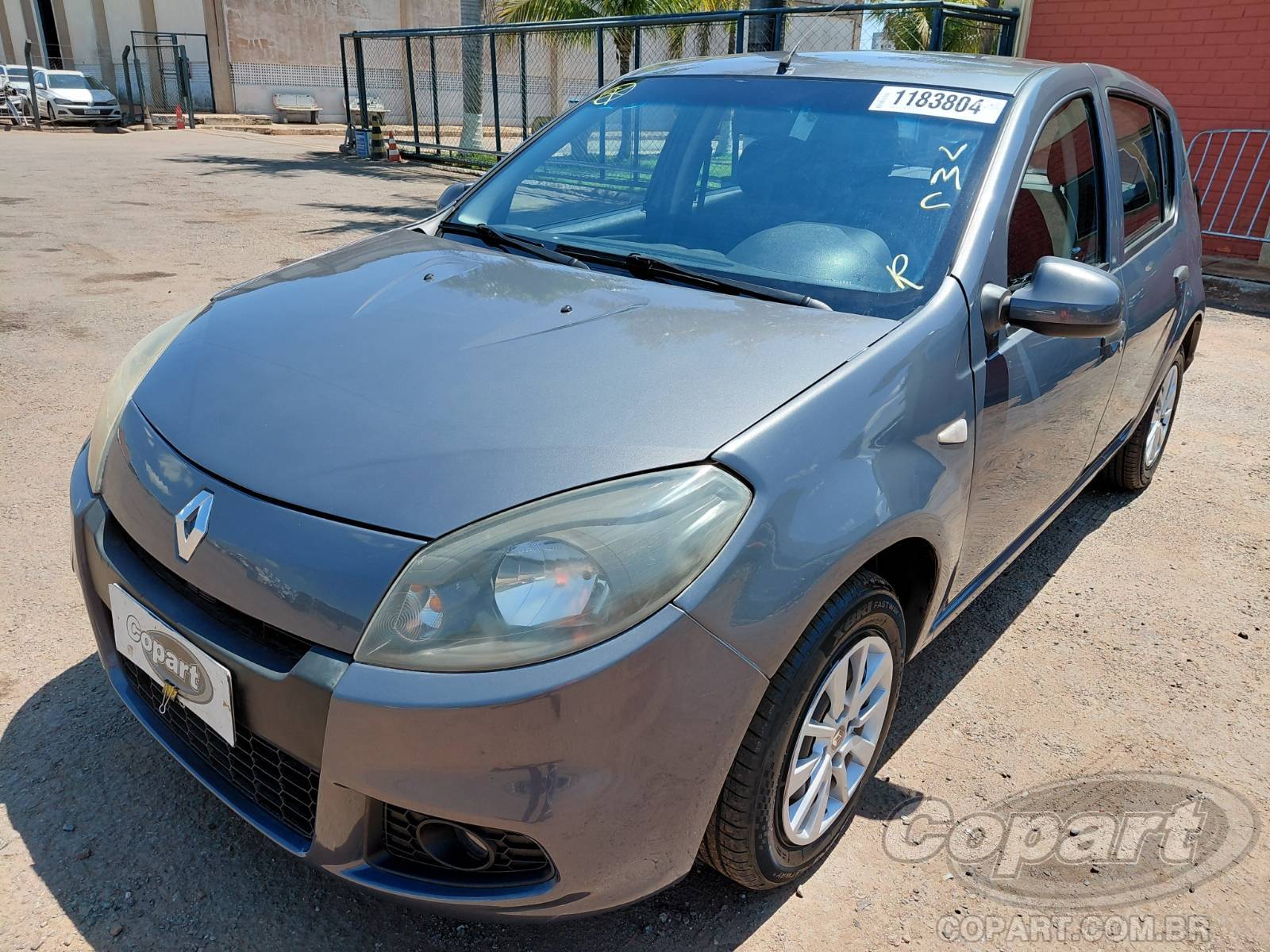 Foto 2: 2014 RENAULT SANDERO