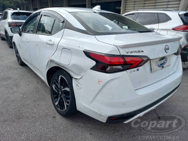 2024 NISSAN VERSA 