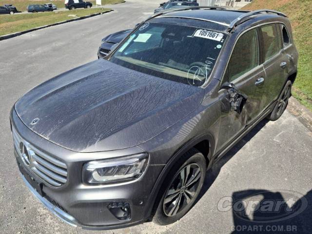 2025 MERCEDES BENZ GLB 