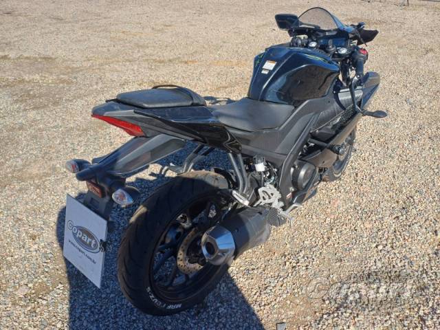2025 YAMAHA YZF R15 