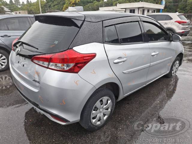 2022 TOYOTA YARIS 