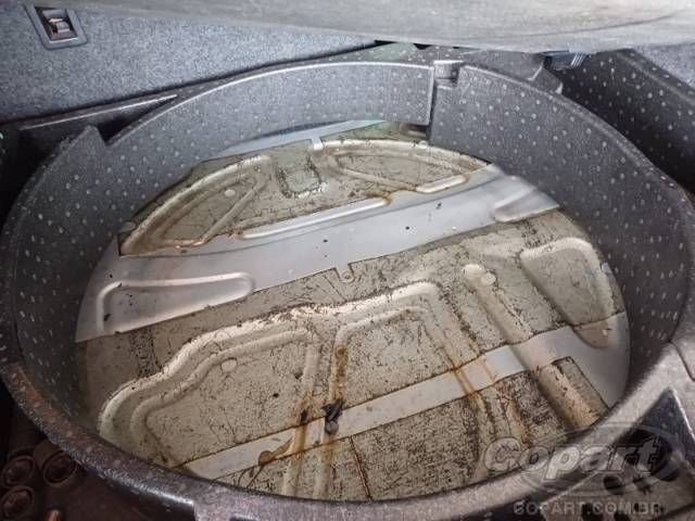 2010 VOLKSWAGEN TIGUAN 