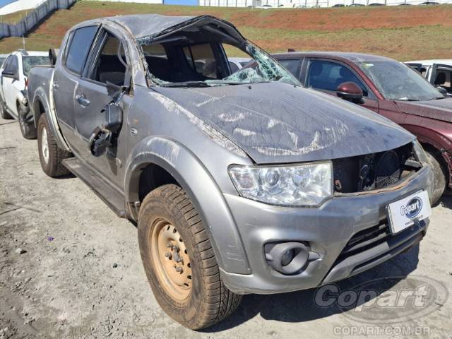 2014 MITSUBISHI L200 TRITON 