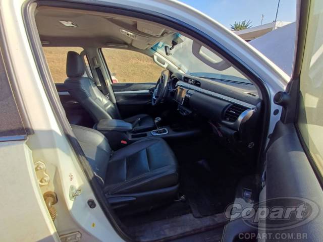 2016 TOYOTA HILUX CD 