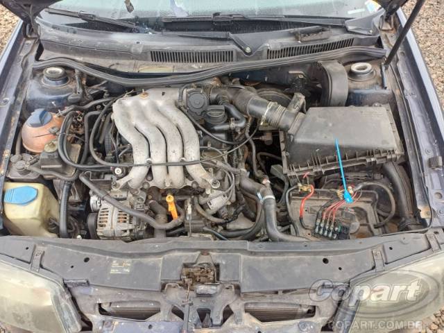 2001 VOLKSWAGEN BORA 