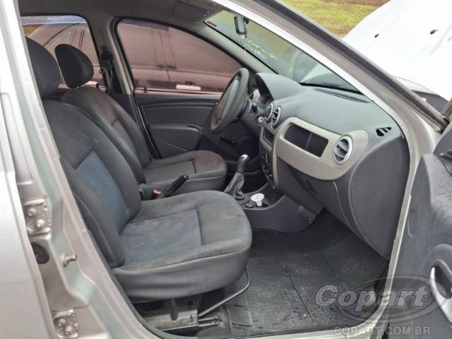 2011 RENAULT SANDERO 