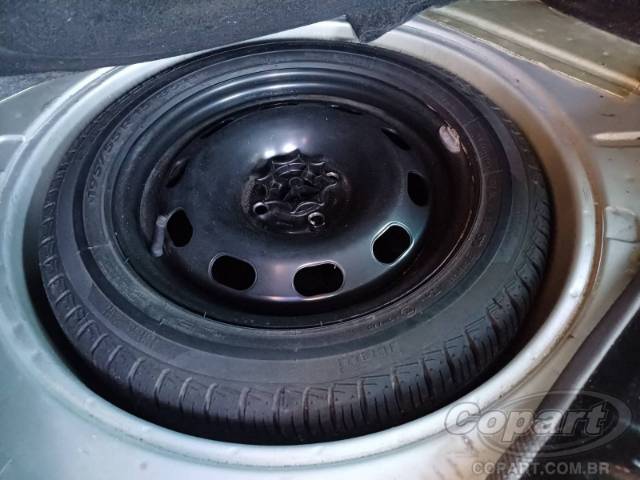 2010 VOLKSWAGEN VOYAGE 