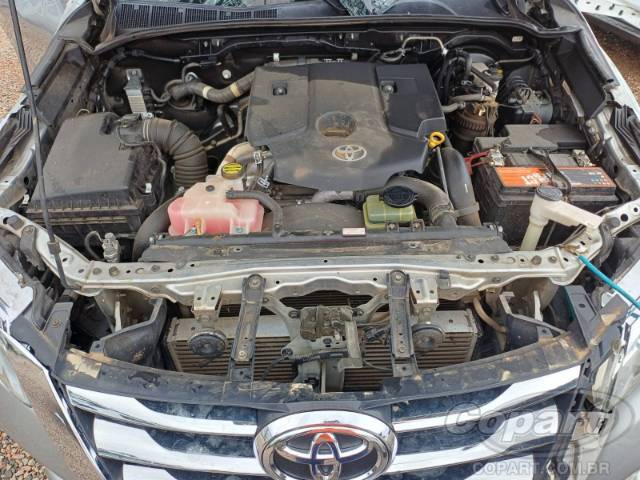 2017 TOYOTA HILUX SW4 