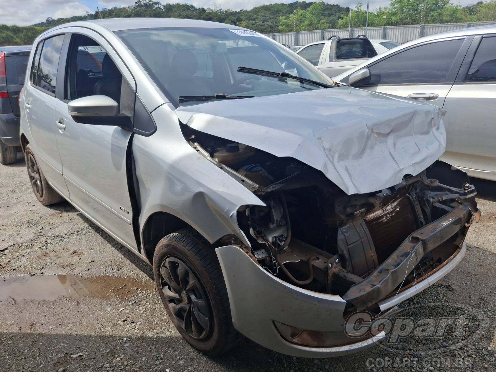Veículo VW - VolksWagen Fox Volkswagen Fox 1.6 Total Flex 2013 2013 em leilão