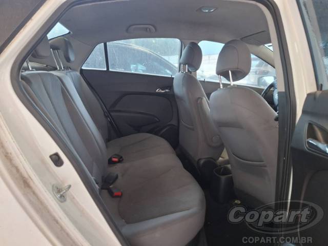 2014 HYUNDAI HB20S 