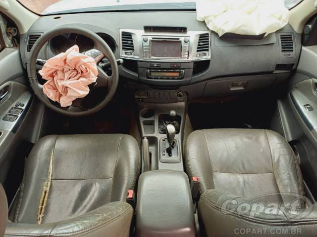 2014 TOYOTA HILUX CD 