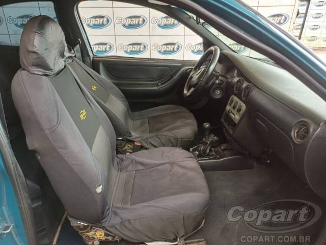 2002 CHEVROLET CELTA 