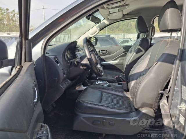 2023 NISSAN FRONTIER CD 