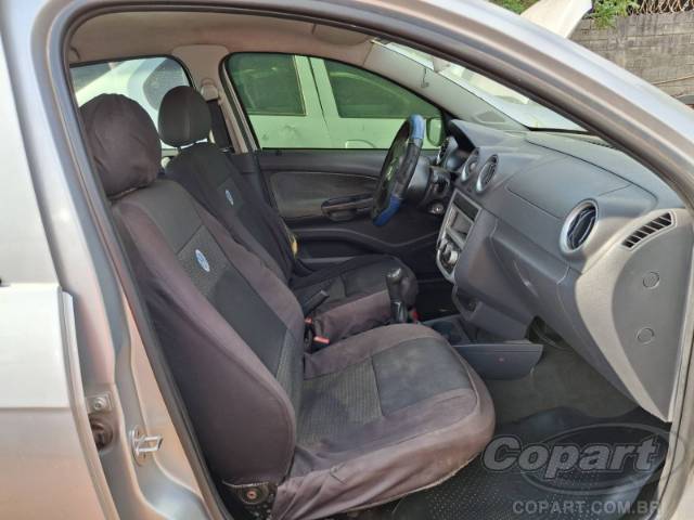 2011 VOLKSWAGEN GOL 