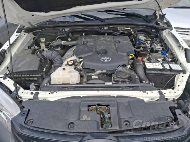 2025 TOYOTA HILUX CS 