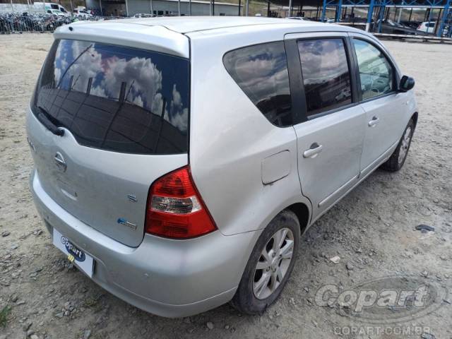 2013 NISSAN LIVINA 