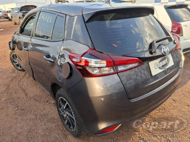 2023 TOYOTA YARIS 