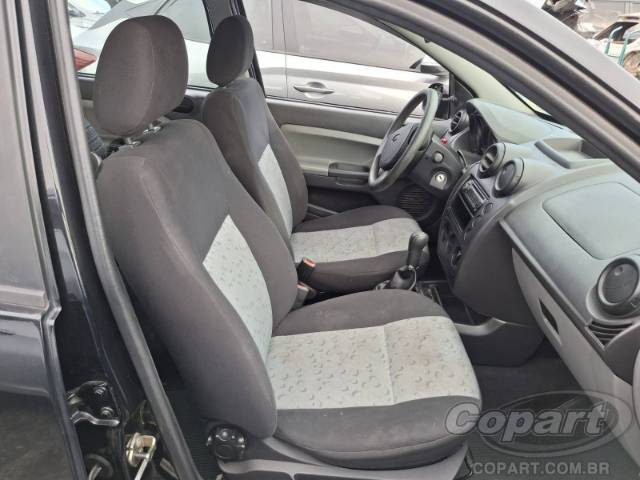 2009 FORD FIESTA 