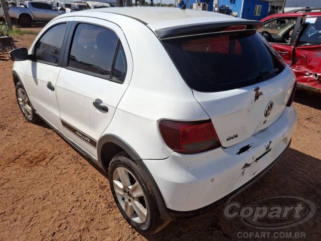 2013 VOLKSWAGEN GOL 
