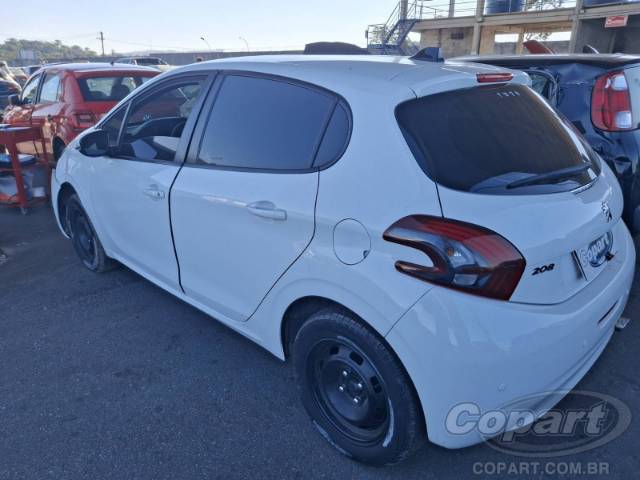 2017 PEUGEOT 208 