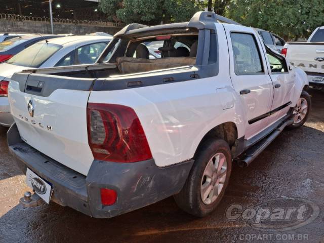 2016 RENAULT DUSTER OROCH 