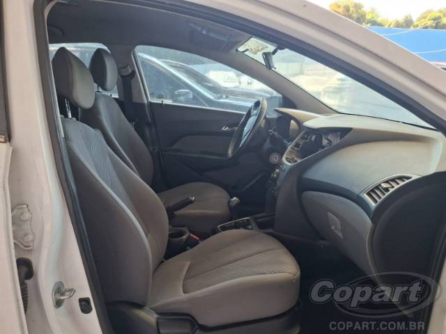 2014 HYUNDAI HB20S 