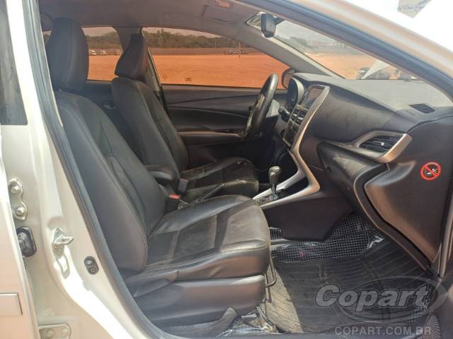 2020 TOYOTA YARIS SEDA 