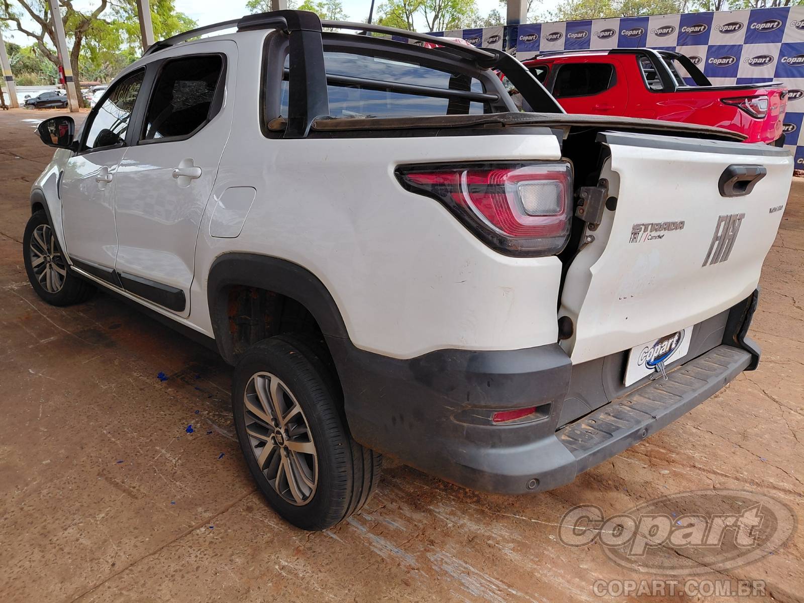 Foto 3: 2025 FIAT STRADA CD
