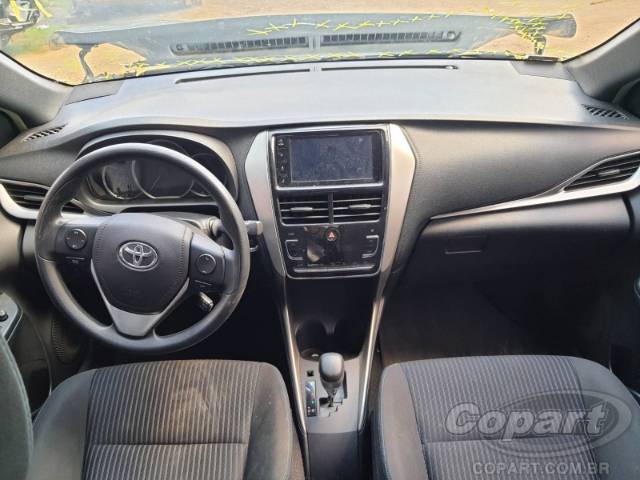 2022 TOYOTA YARIS 