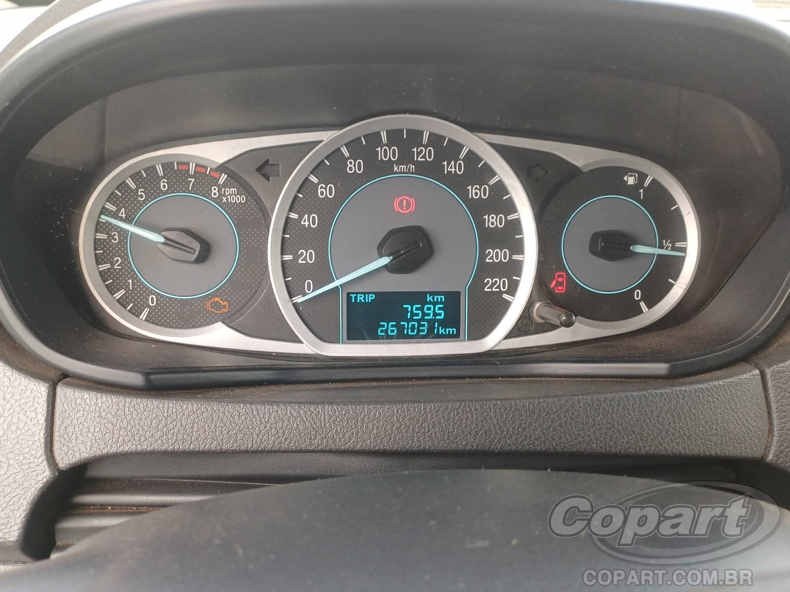 Foto 8 de 11: 2018 FORD KA SEDAN