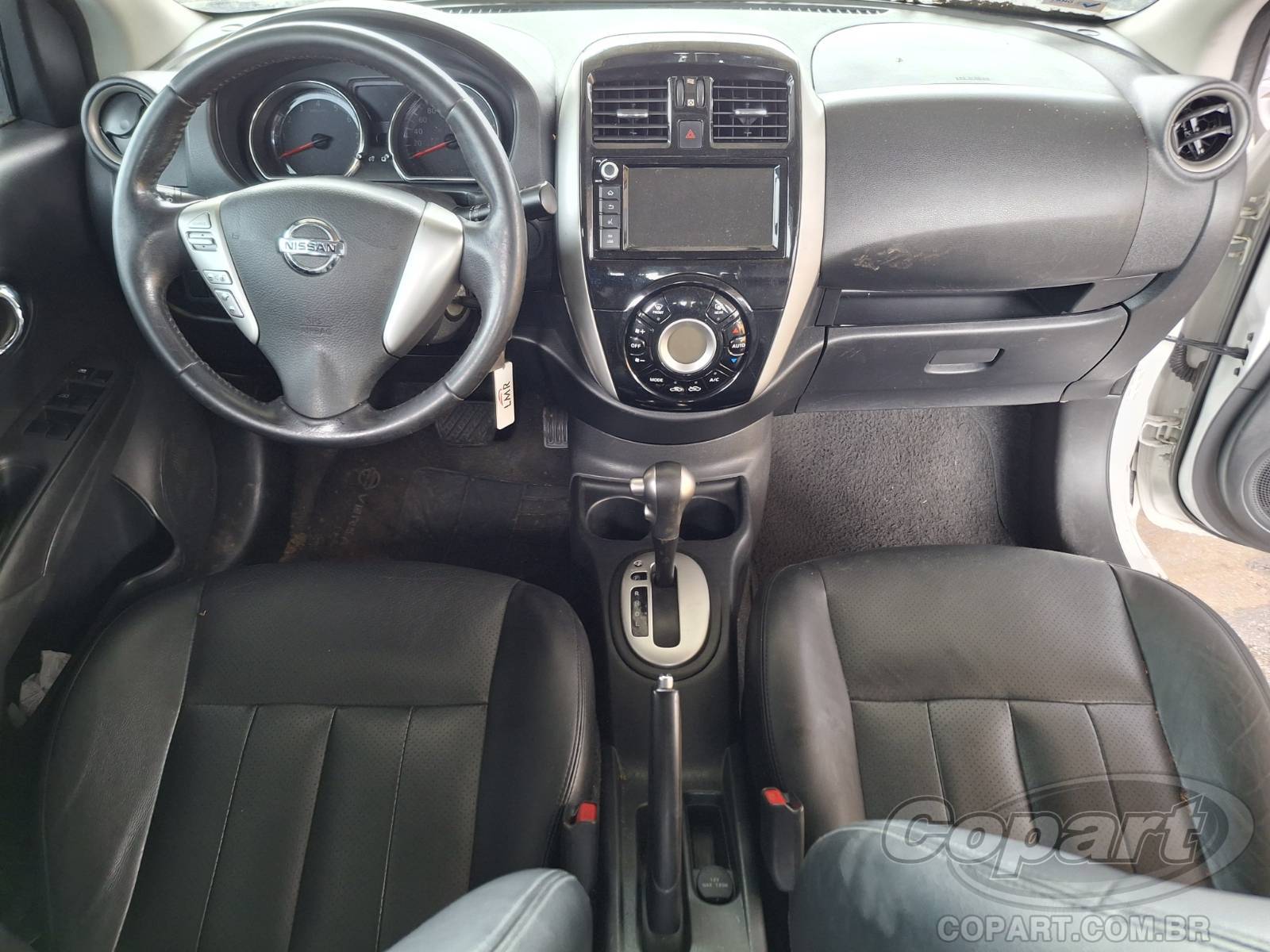 2019 NISSAN VERSA — foto 9 de 10
